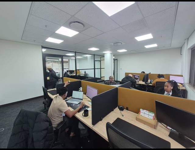 299M² OFFICE TO LET IN RIVONIA